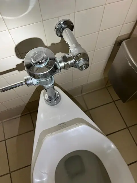 Fixture installation and repair for Garbage Disposal in Halcon